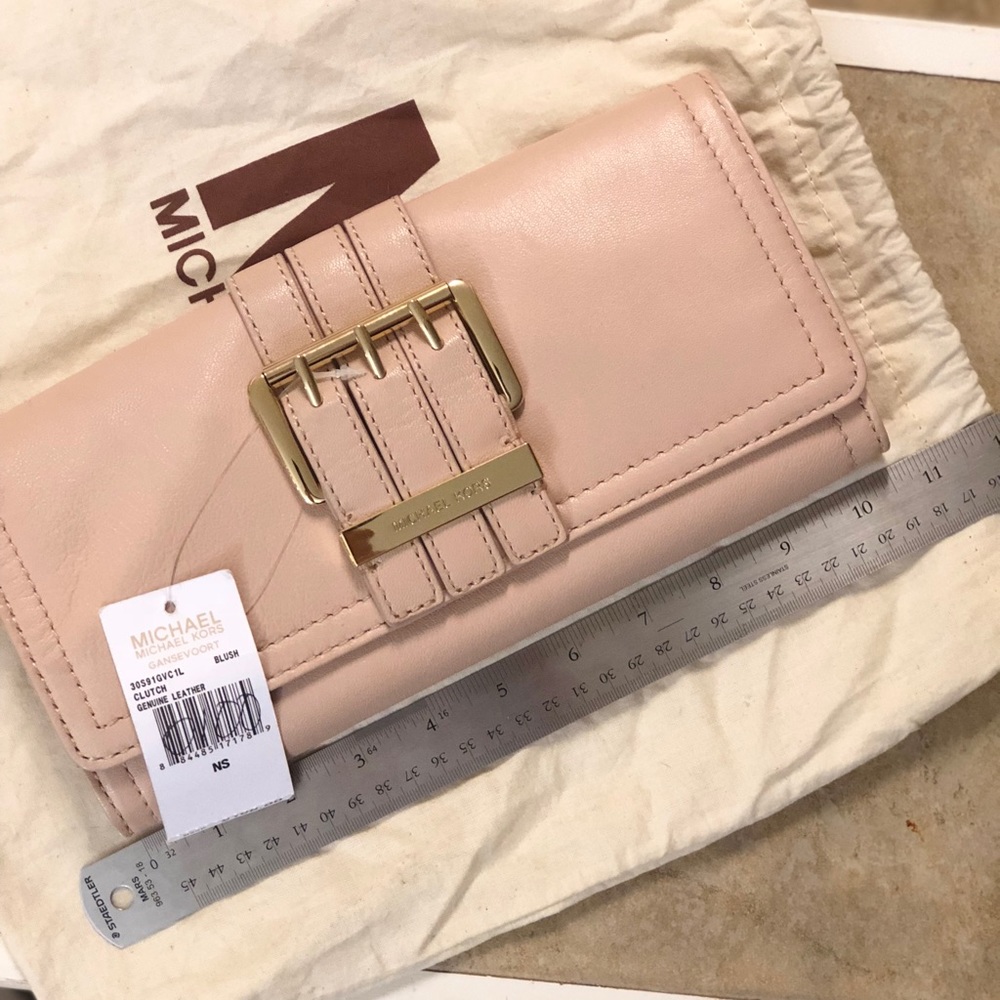 SOLD MICHAEL Michael Kors Gansevoort clutch